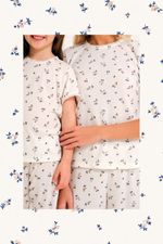 Pijama Longo com T-shirt em Malha Maquinetada com Estampa Mini Floral