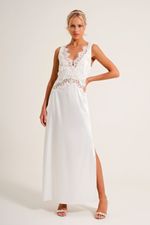 Camisola Longa Decorada com Botões Swarovski com Renda em Cetim Off White Noiva