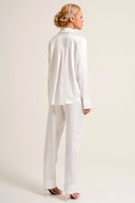 Pijama Clássico Longo Decorado com Botões Swarovski em Cetim Off White Noiva