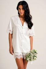 Pijama Clássico Curto Decorado com Botões Swarovski em Cetim Off White Noiva