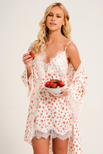 Camisola Curta com Renda em Cetim Estampa Morango