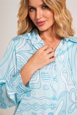 Pijama Clássico Semi Curto com Botões em Cetim Estampa Pucci