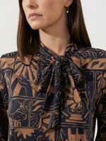 Blusa Margot Malha Fria Ilusão Bege 