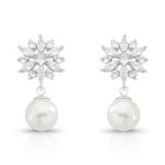 BRINCO DE PRATA FLOR PÉROLA SHELL DE 10 MM COM 28 ZIRCONES CRAVEJADOS 21727