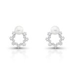 BRINCO DE PRATA FLOR VAZADA PÉROLA SHELL DE 6.0 MM COM 28 ZIRCONES CRAVEJADOS 21743