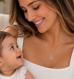COLAR DE PRATA PAVE CORACAO VAZADO COM MENINA EXTENSAO DE 45 CM 501497