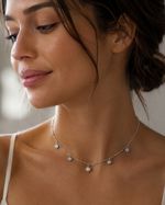 CHOCKER DE PRATA PAVE ESTRELAS PENDURADAS  COM 65 ZIRCONIAS CRAVEJADAS E 37 + 7 CM DE EXTENSÃO