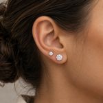 BRINCO DUPLA SOLITÁRIO ZIRCONIA BRANCA 8mm 10mm