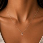 COLAR COM PINGENTE DE LETRA INICIAL EM PRATA 925