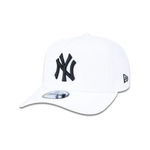 Boné New Era 9forty A-Frame Snapback Aba Curva Mlb New York Yankees Branco Logo Preto