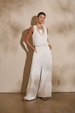 BLUSA CAVADA GOLA BORDADA