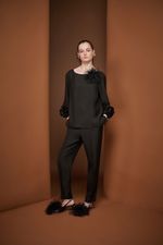 CALÇA SLIM DETALHE BOLSO