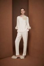 CALÇA SLIM DETALHE BOLSO