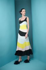 VESTIDO MIDI RECORTES
