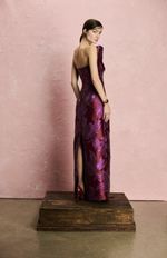 VESTIDO DECOTE PONTA