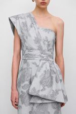 VESTIDO OMBRO SO PREGAS