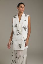 CONJUNTO VESTIDO BORDADO E COLETE ACINTURADO