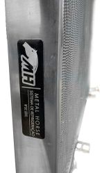 Radiador De Água Racing Para Chevrolet Gm Camaro V6/v8 10-11