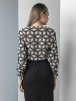 BLUSA ESTAMPADA DECOTE V