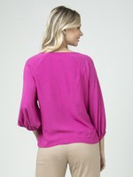 BLUSA DE VISCOSE COM AMARRAÇÃO NO DECOTE