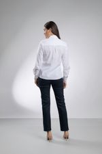 Camisa Feminina Comfy em Algodão com Bolso Frontal