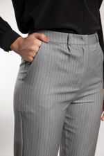 Calça Feminina Cintura Alta de Alfaiataria Stripes
