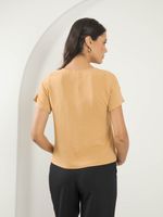 Blusa Feminina Social com Manga Curta, Decote Redondo e Fenda