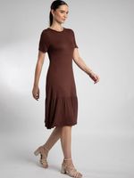 Vestido Feminino Midi em Malha com Babado na Barra