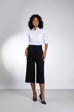 Calça Feminina Pantacourt em Crepe