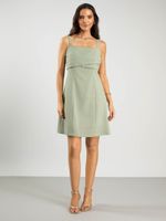 Vestido Feminino Curto Evasê em Viscose com Linho
