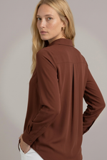 Camisa Feminina Clássica em Viscose com Vista Escondida