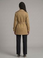 Trench Coat Curto Feminino em Tecido com Cinto