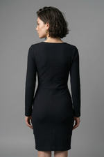 Vestido Feminino  em Malha Texturizada com Faixa e Fivela