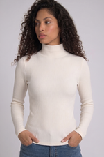 Blusa Feminina Manga Longa em Malha Canelada com Gola Alta