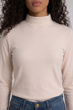 Blusa Feminina Manga Longa em Malha Canelada com Gola Alta