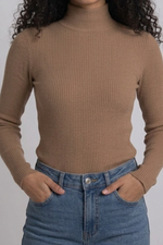 Blusa Feminina Manga Longa em Malha Canelada com Gola Alta