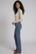Blusa Feminina Manga Longa em Malha Canelada com Gola Alta