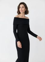 Vestido Feminino Longo em Malha Texturizada Ombro a Ombro com Fenda