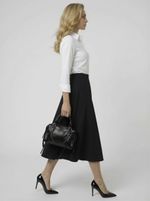 Camisa Feminina Slim em Tricoline com Elastano com 3 Botões no Busto