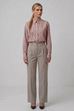 Camisa Feminina Alongada em Algodão com Listras e Bolso Frontal
