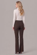 Calça  Feminina Flare  Em Crepe  De Malha Com  Nervura  Frontal 
