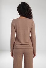 Blusa Feminina Manga Longa em Malha Texturizada com Decote Canoa