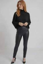 Calça Legging em PU com Cós Alto e Recortes