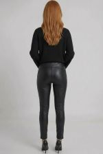 Calça Legging em PU com Cós Alto e Recortes