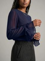 Blusa Feminina Manga Longa com Transparência e Babados no Punho