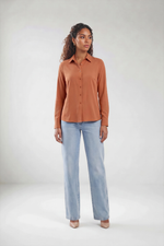 Camisa Feminina Manga Longa Em Viscose Com Poliamida E Prega Nas Costas