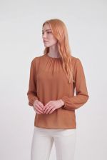 Blusa Feminina Social com Manga Bufante e Transparência Sutil