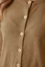 Cardigan Feminino Curto Em Tricô Fino Com Botões Frontais 