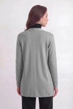 Cardigan Feminino Alongado em Tricô com Bolsos Frontais