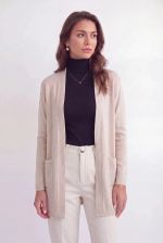 Cardigan Feminino Alongado em Tricô com Bolsos Frontais